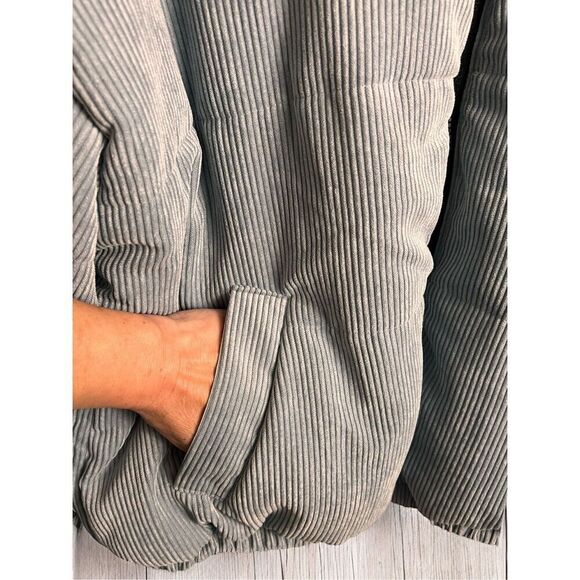 Wild Fable by Target Woman Light Blue Corduroy Puffer Bomber Jacket Coat Size L - Picture 4 of 12
